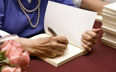 How to Organize a Book Signing Event